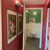 Sanitärbereich Erdgeschoss - Damen WC-Dusche